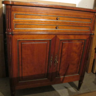 Meuble HI FI style louis XVI